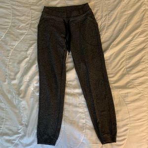 Lululemon Athletica Joggers/Sweatpants